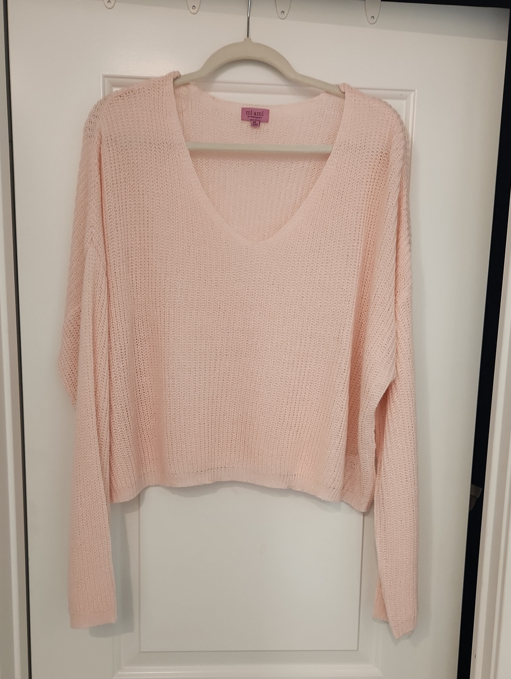miami blush pink V-Neck Lightweight Knit Pullover